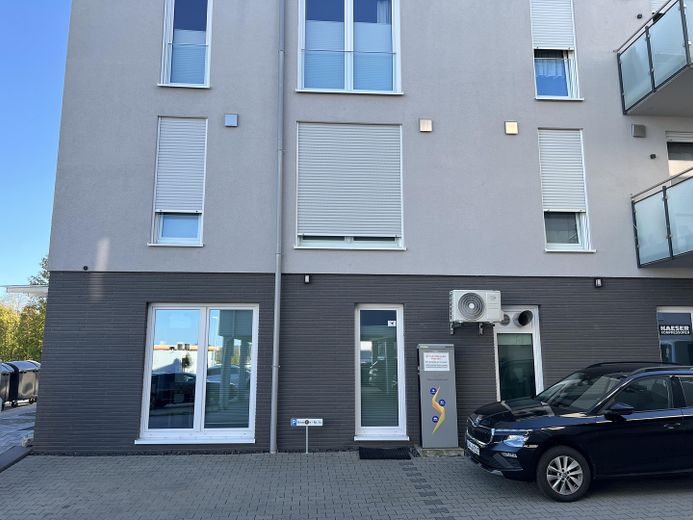 Attraktive Gewerbefläche im Neubau – ideal für Café, Weinbar oder Concept Store | 72 m² | Hünstetten – Seitenansicht - Klima
