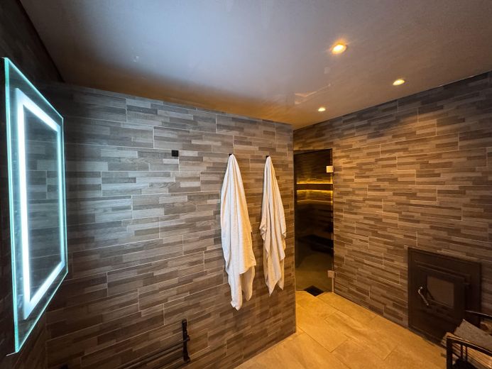 SENZA PROVVIGIONE!!!! Casa unifamiliare esclusiva in una posizione splendida!!!!! – Sauna