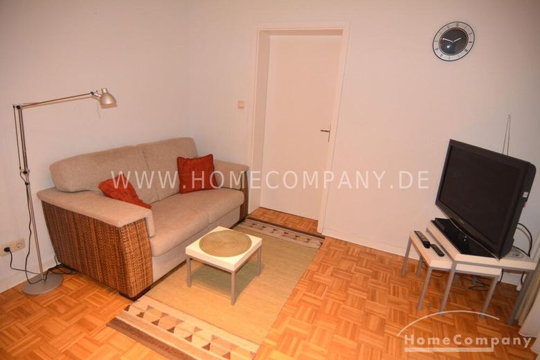 Zentrale 2-Zimmer-Wohnung mit Balkon in Kiel-Schreventeich, möbliert – db576e5c0811485082714645719b94d49d7f7ad9.jpg