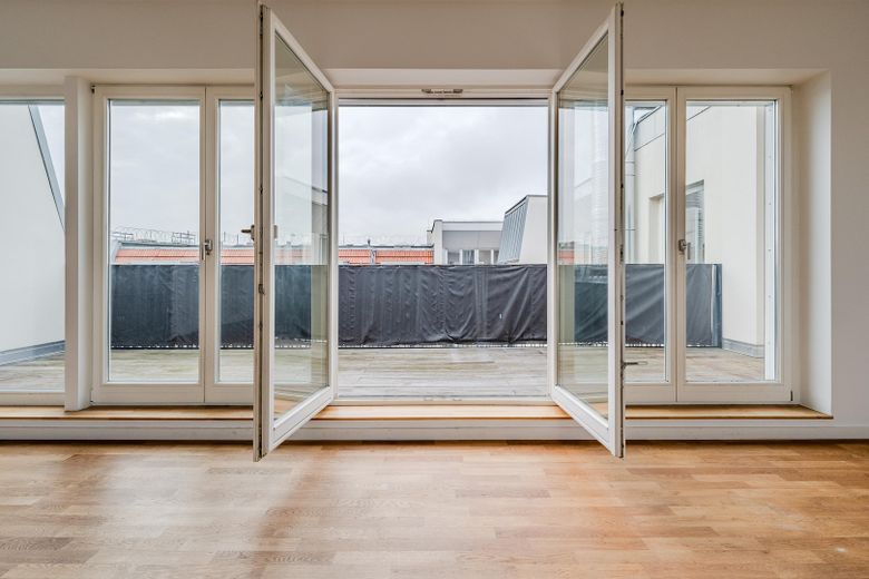 Dachgeschosswohnung direkt am Boxhagener Platz ! 7-Zimmer ! Provisionsfrei ! – Terrasse 2