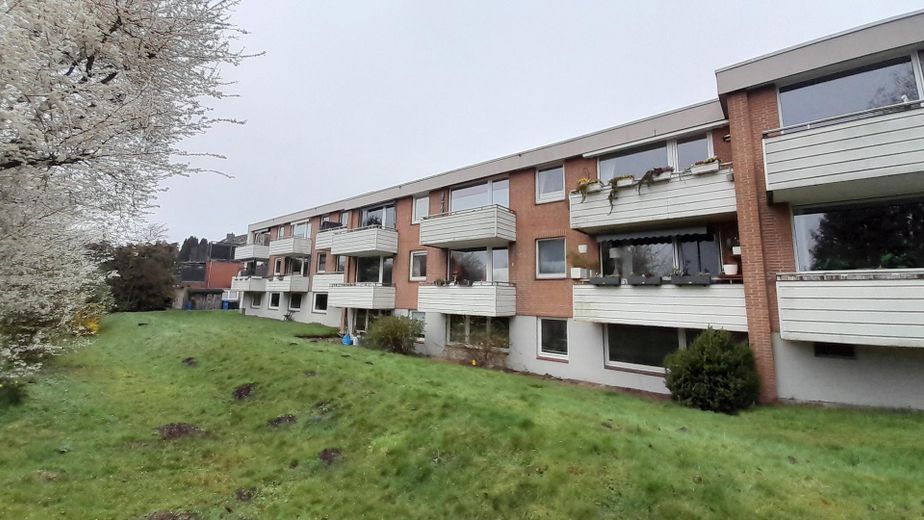 Helle 1-Zimmer-Wohnung in Rosengarten-Eckel zu sofort zu vermieten – Rückansicht