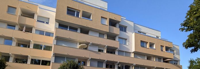 Чарівна 2-кімнатна квартира з лоджією, басейном і сауною — без комісії, від власника – Außenansicht, neue Fassade