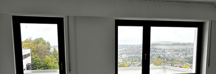 Appartement lumineux de 3 pièces sous les combles avec balcon