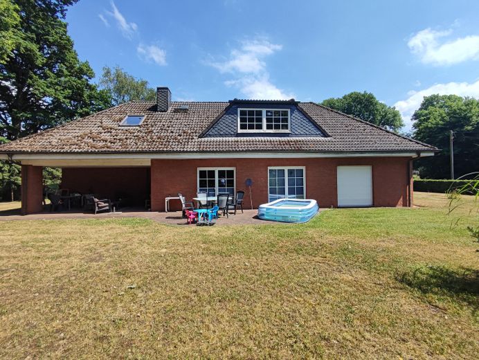 überdachte Terrasse