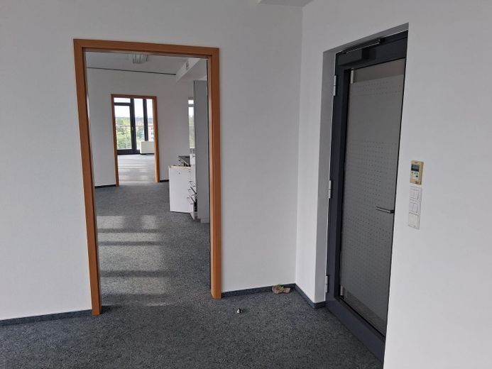 SIN COMISIÓN | Centro de oficinas | USO VERSÁTIL | MODERNO Y DE ALTA CALIDAD | diversas superficies – Foto 9