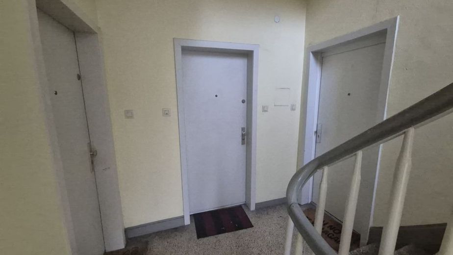 Vivere in tranquillità tra l'università, Barbarossaplatz e Volksgarten - vuoto (A385os) – Eingang zur Wohnung