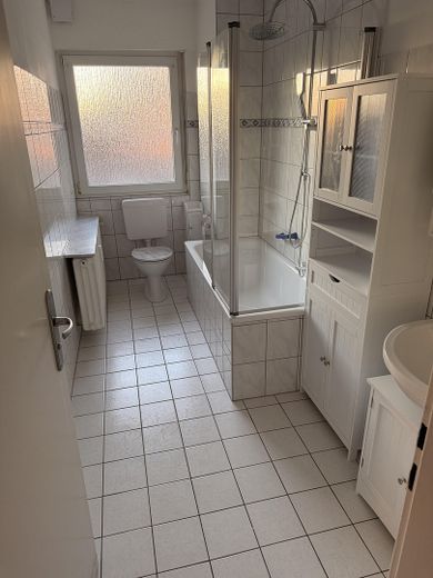3-room apartment, fitted kitchen, balcony, garage – Photo 3