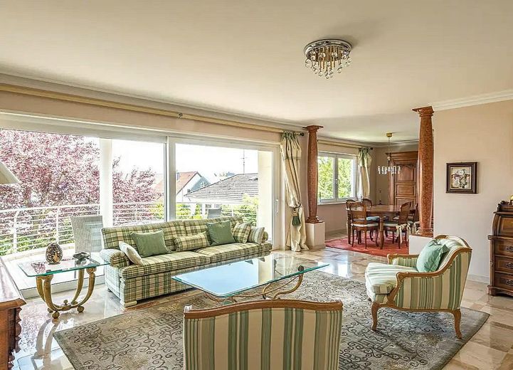 Lujoso apartamento en propiedad en Hambacher Höhe – Foto 1