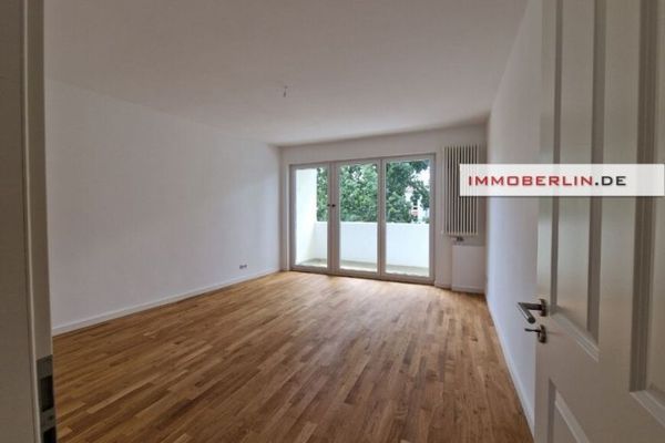 IMMOBERLIN.DE - Geschmackvoll modernisierte Wohnung mit ruhiger Südwestloggia