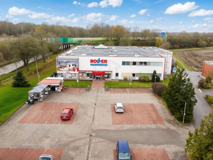 Lagerflächen beheizt und Außenlagermöglichkeiten direkt an der B202/A1 in Oldenburg i. H. – Foto 1