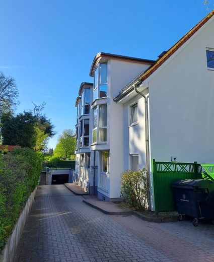 Blick von der Strasse