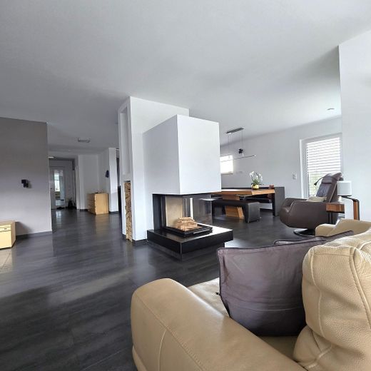 3-fach verglasten Marmorkamin