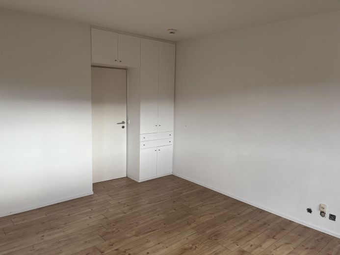 Zimmer mit Einbauschrank