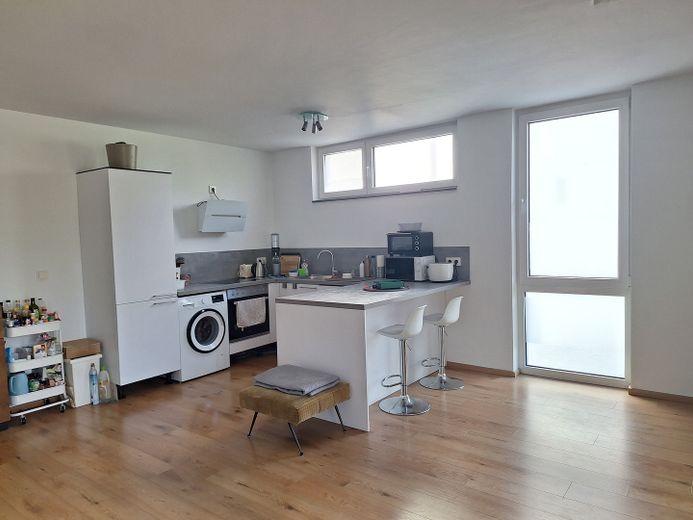 moderne, helle 3-Zimmer-Wohnung – Wohnraum - Küche -2