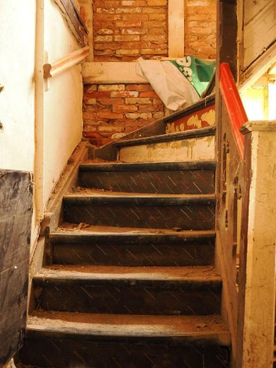 Ekskluzywny dwupoziomowy apartament w pierwszym zasiedleniu nad morzem! – Denkmaltreppe ins OG