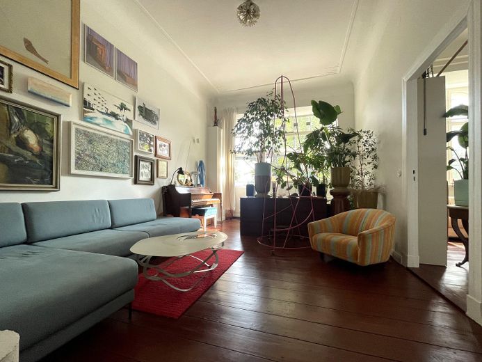 Einzigartige Wohnung | privater Eingang | bezugsfrei | ohne Provision – Lounge/ drawing room