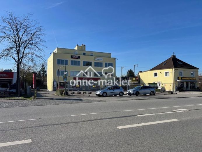 Freifläche direkt an der Bodenseestraße und S-Bahnhof – Foto 1