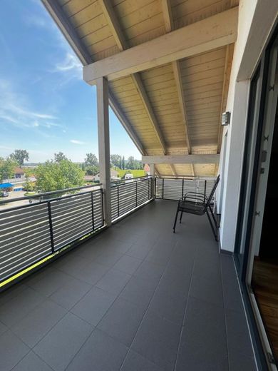 Vielseitiges Anwesen mit gewerblichem und privatem Anteil in Bad Birnbach – Balkon DG