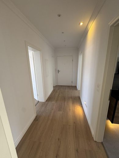 Primera ocupación tras una reforma integral – moderno piso de 3 habitaciones con balcón en Marienwerder Wald! – Flur 2