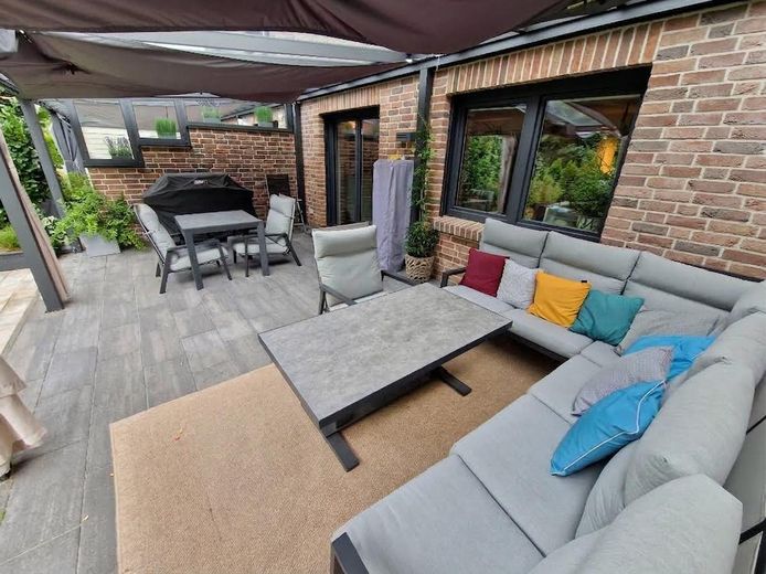 Doppelhaushälfte 2019 (Zweitbezug) – überdachte Terrasse