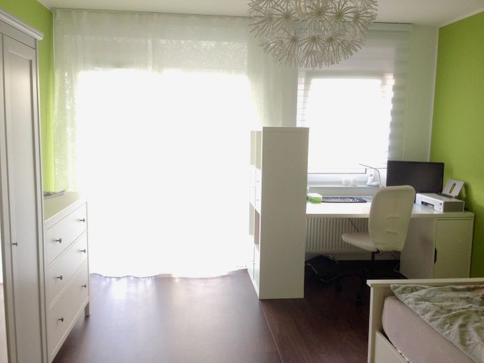 Moderne 2 Zimmer Eigentumswohnung in Marburg mit Terrasse und Parkhausplatz – Foto 4