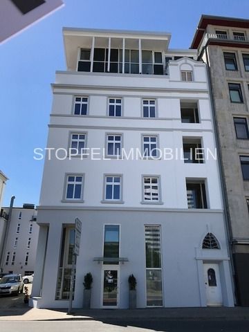 Schöne gepflegte City-Wohnung mit Süd-Balkon – Hausansicht Bild 2