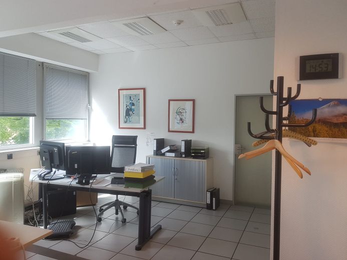 Büro  Beispiel
