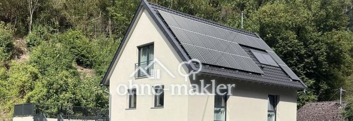 Provisionsfrei, kernsaniertes Zweifamilienhaus