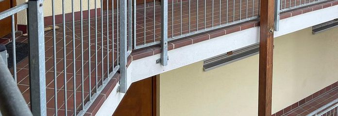 Apartamento de 1 1/2 habitaciones con balcón, cocina equipada, sótano y plaza de garaje subterráneo en 01705 Freital