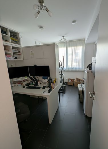 Arbeits-/Kinder-/Gästezimmer