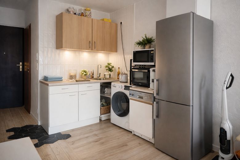 Kapitalanlage oder Eigennutzung - Renovierte 1-Zimmer-Wohnung – Küche- KI