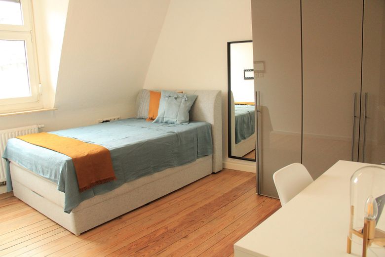 Zimmer 2 (Wohnzimmer)