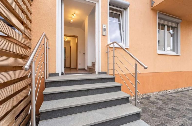 Exklusiver Privatverkauf in Speyer: Großes Haus in attraktiver Wohnlage mit Tiefgarage – Foto 3
