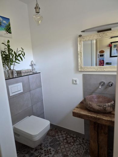 Wohlfühloase in Bad Homburg/Dornholzhausen – Gästetoilette