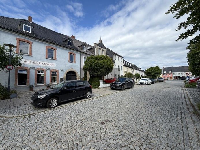 Gewerbe &amp; Wohnen vereint - Vielseitige Immobilie mit Potenzial in Weißenstadt – Bild 2