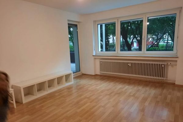 Mieszkanie 3-pokojowe z kuchnią, łazienką i bardzo dużym balkonem od strony zachodniej, bezpośrednio od właściciela