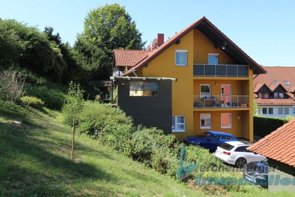 Casa plurifamiliare con 4 unità abitative in posizione centrale nella città di Landau/Isar
