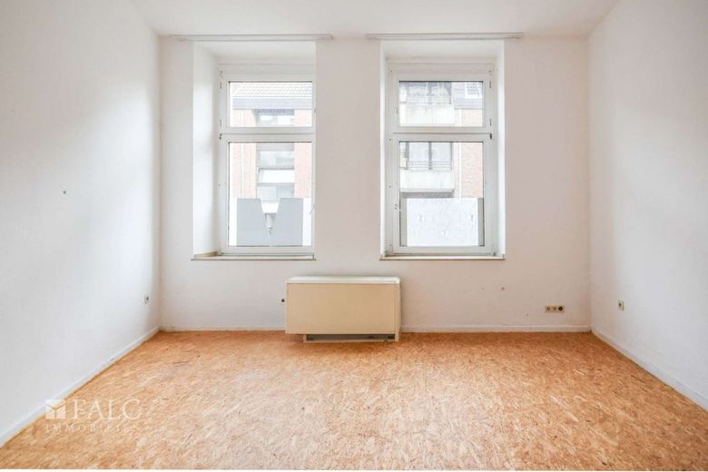 Erdgeschosswohnung - solide Basis mit guter Verkehrsanbindung – Schlafzimmer 1