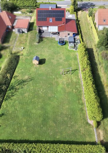 ESCLUSIVA CASA A TRE FRONTONI CON STRAORDINARIO GIARDINO – Foto 3