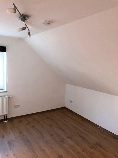 Odnowione mieszkanie 2-pokojowe o powierzchni 39 m² w Augsburgu – bezpośrednio od właściciela, bez pośrednika, 2 pokoje z kuchnią i łazienką – Zdjęcie 15