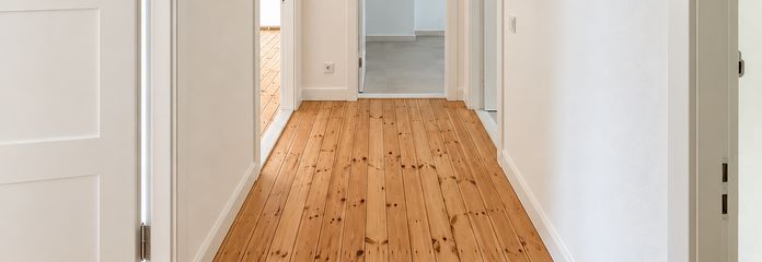 Zonder makelaarscourtage | Volledig gerenoveerd oud appartement met 3 kamers in Schmargendorf – Flur
