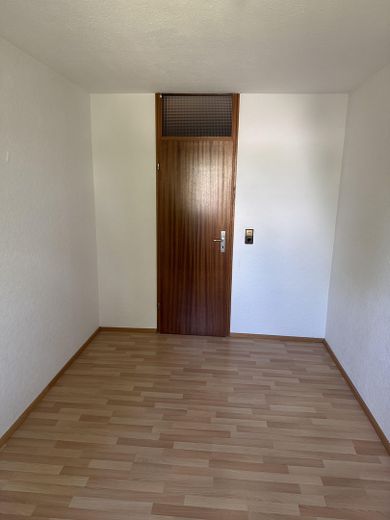 Appartamento di 4 locali a Ingolstadt- Haunwöhr - SENZA PROVVIGIONE DI AGENZIA – Schlafzimmer 1 