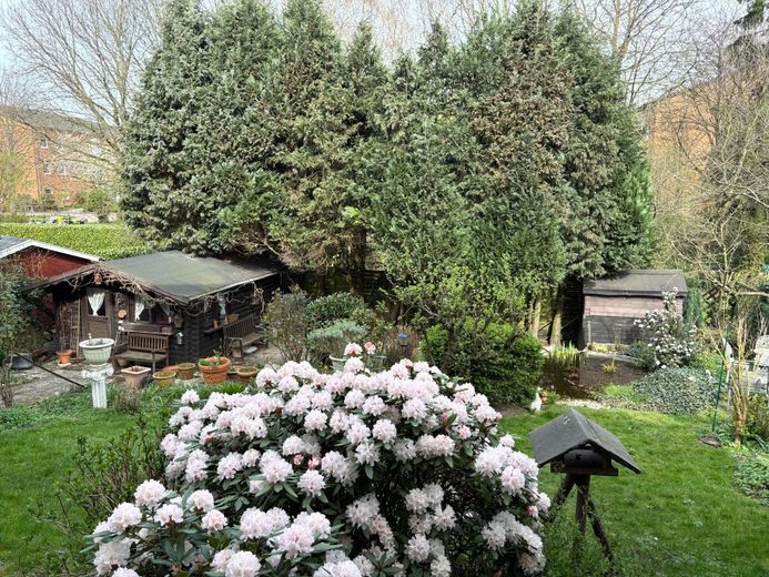 *KAPITALANLAGE* Eigentumswohnung mit Balkon, Garage &amp; Garten-Idylle – Garten