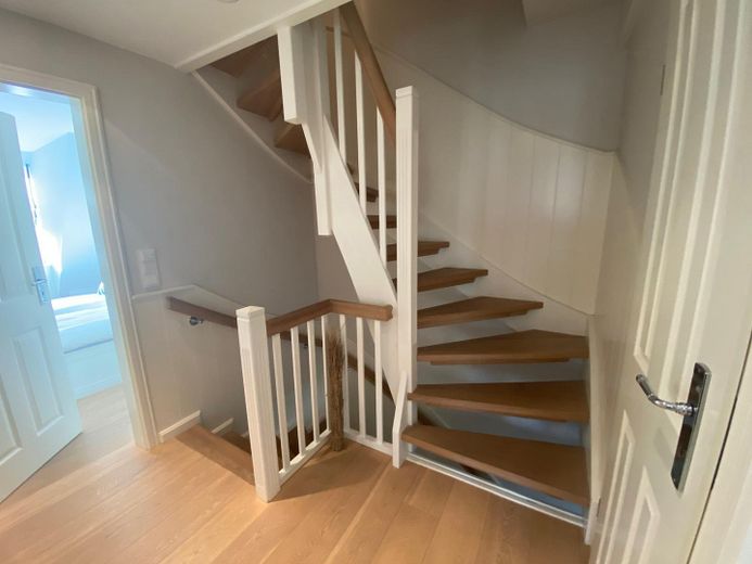 Aufgang zum Spitzboden