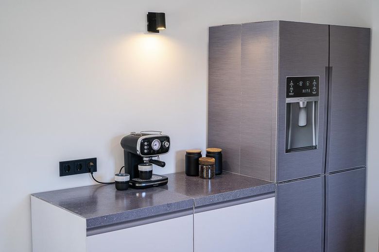 Architekten-Unikat in Neu-Anspach: Moderner Luxus & Erstbezug nach Sanierung – Wohnküche