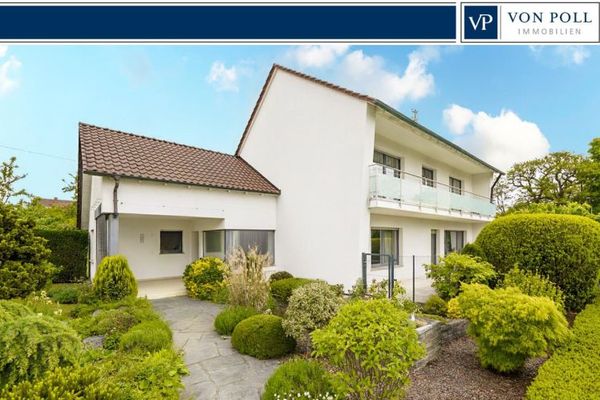 Großzügiges Familienhaus mit modernem Charme, Garten und Sauna