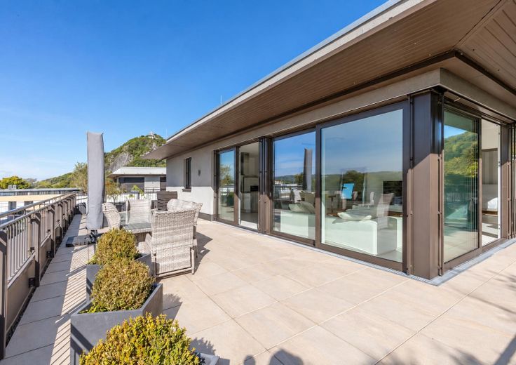 Ren ve Siebengebirge arasında penthouse – Fotoğraf 1