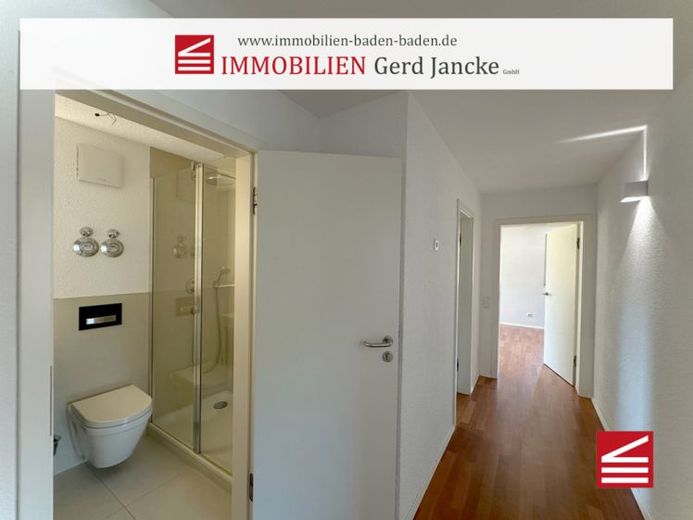 Baden-Baden, zentrumsnah, gut geschnittene Zwei-Zimmer-Wohnung! – Foto 1