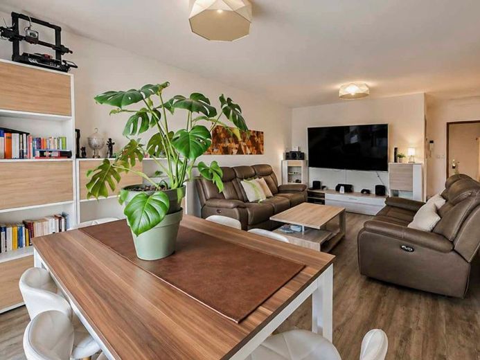 Appartamento con 2 locali, cucina e bagno in posizione TOP a Obertshausen - Abitare in modo moderno. Godersi le brevi distanze. Ogni giorno. – Foto 1