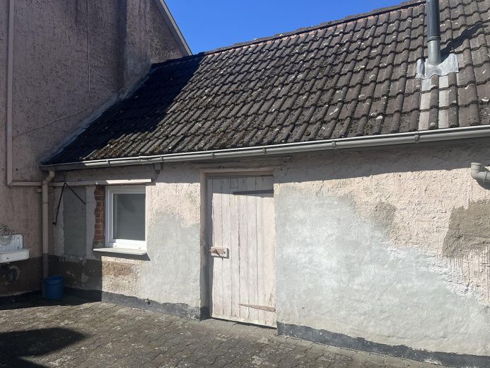 Einfamilienhaus mit 86 m² Wohnfläche in Rodgau + Bauplatz – Anbau, Abstellraum